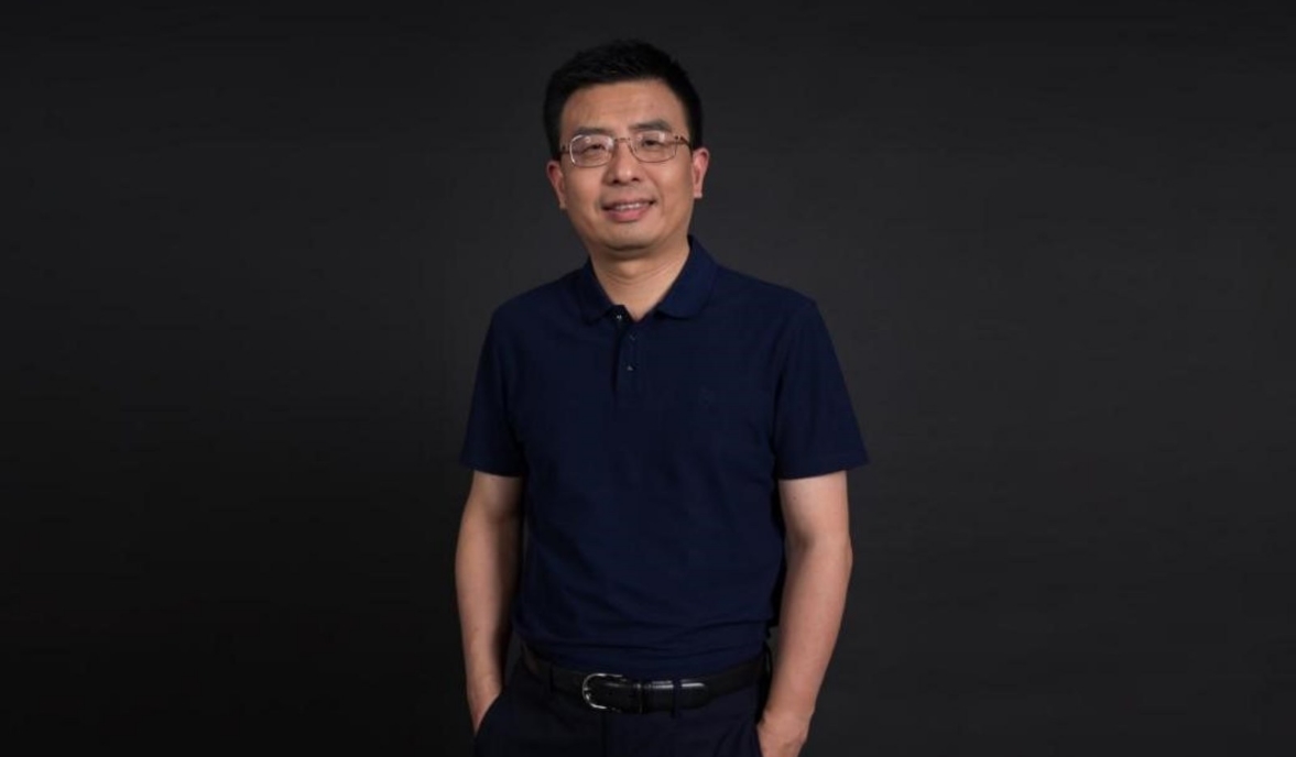 Dr Yu Dong (Tencent)